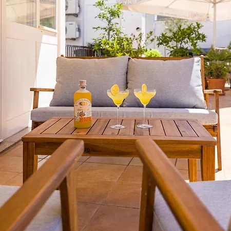 Sunlit Terrace In The Heart Of The City Apartment *